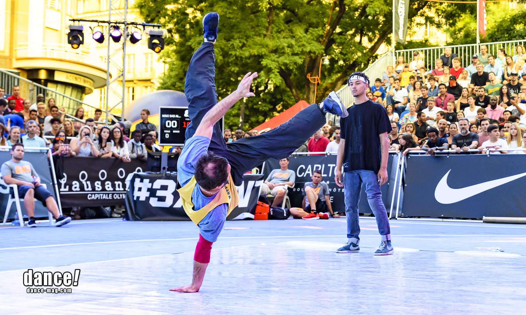 WDSF B-Boying Battle Bei Basketball World Tour In Lausanne | Dance! Dance!